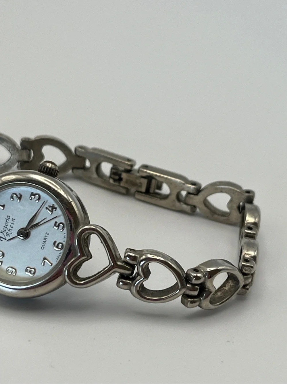 Victoria Rhein Silver Heart Link Quartz Watch — Silver & White